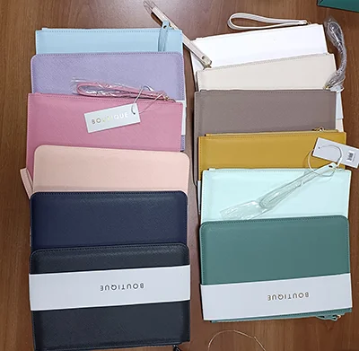 Pochette in ecopelle personalizzabile
